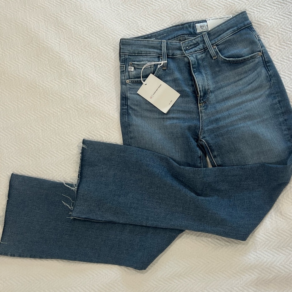 AG Cloud Soft Denim - Farrah Boot Crop High Rise Size 24